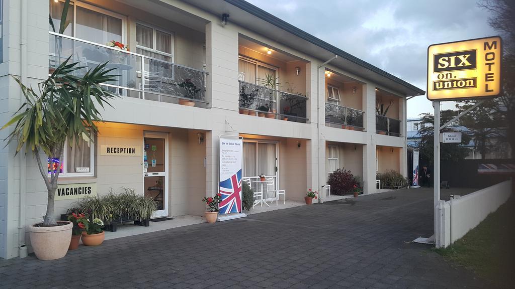 Six On Union Motel Rotorua Extérieur photo